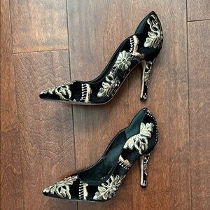Marc Fisher Black and Gold Embroidered Velvet Women's Heels, Size 8